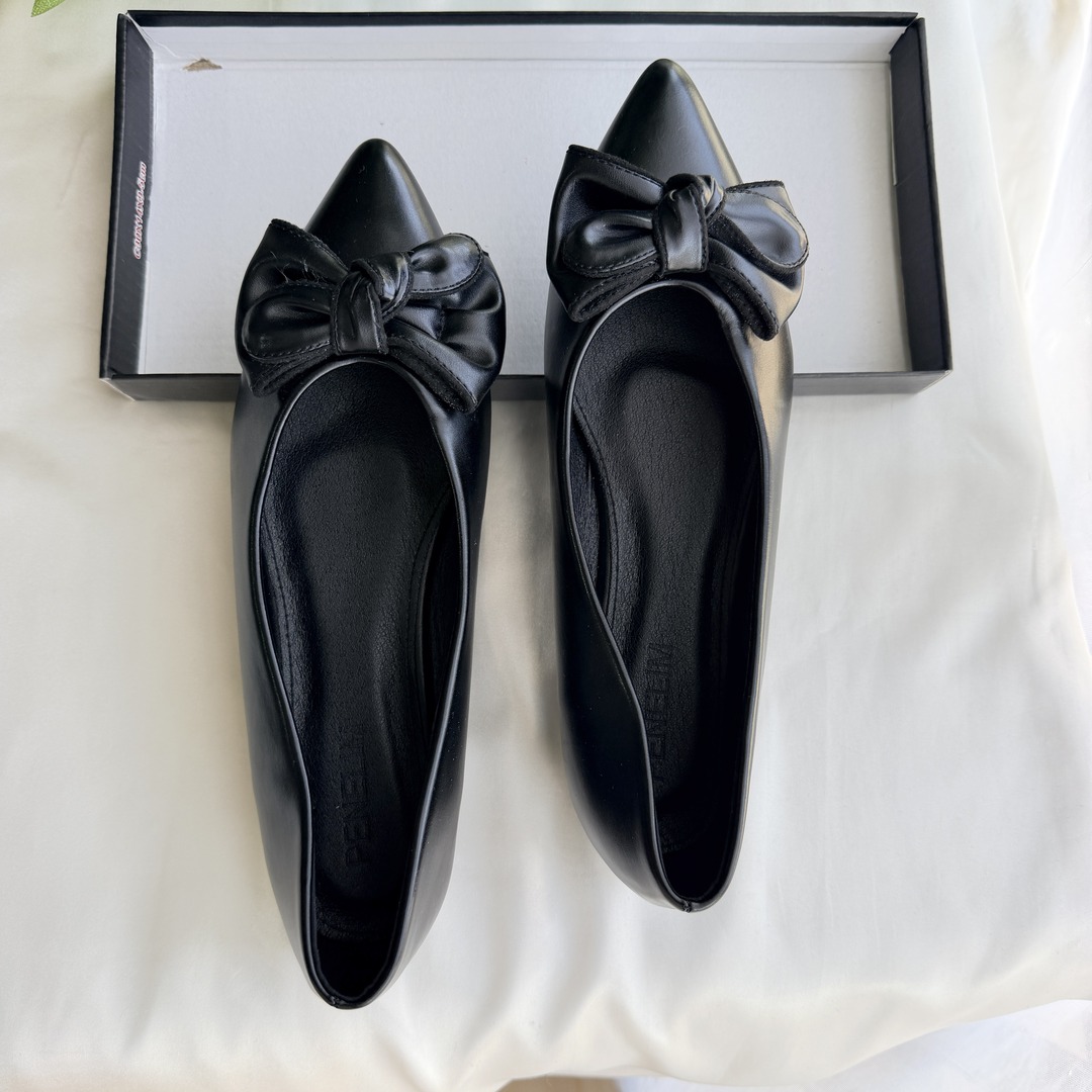 Doll shoes
