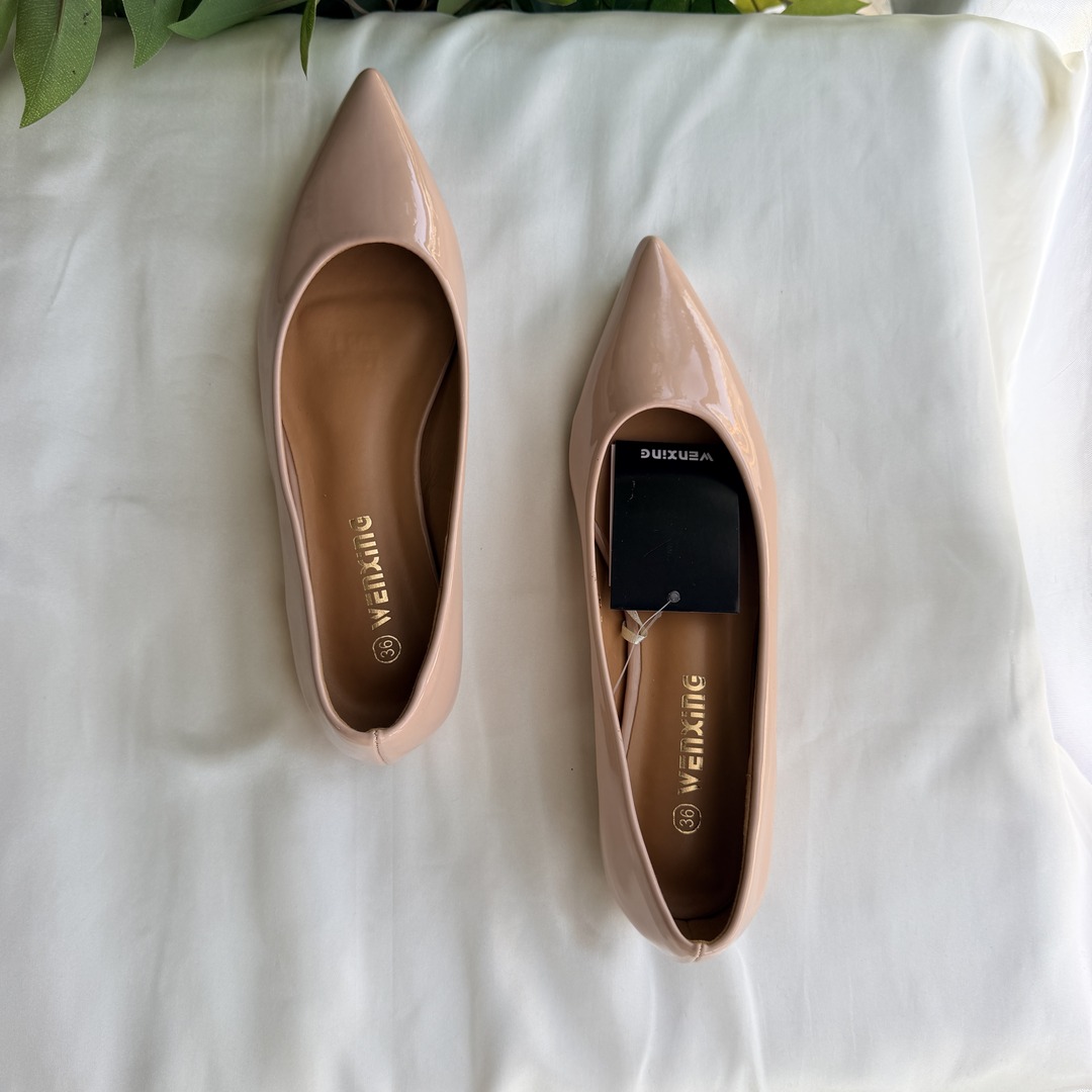 Ballet flats
