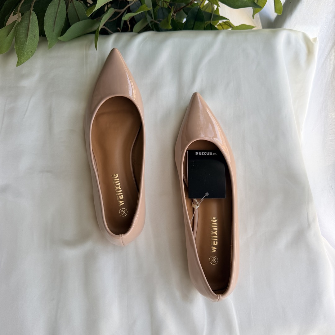 Ballet flats