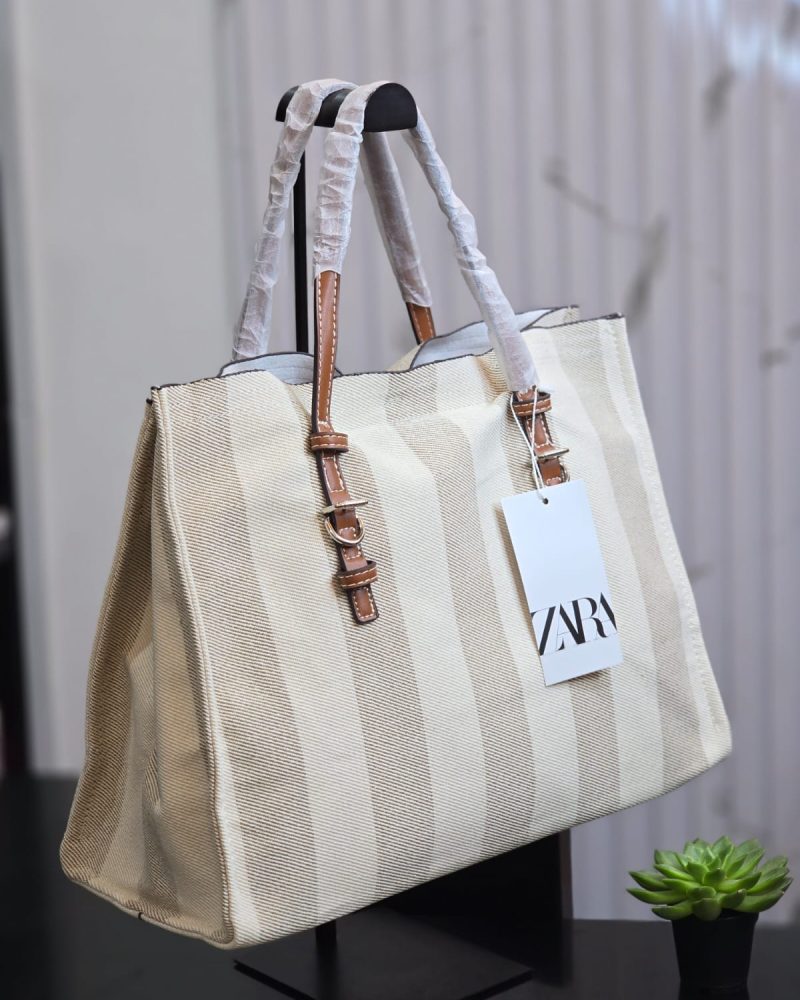 Canvas tote bag
