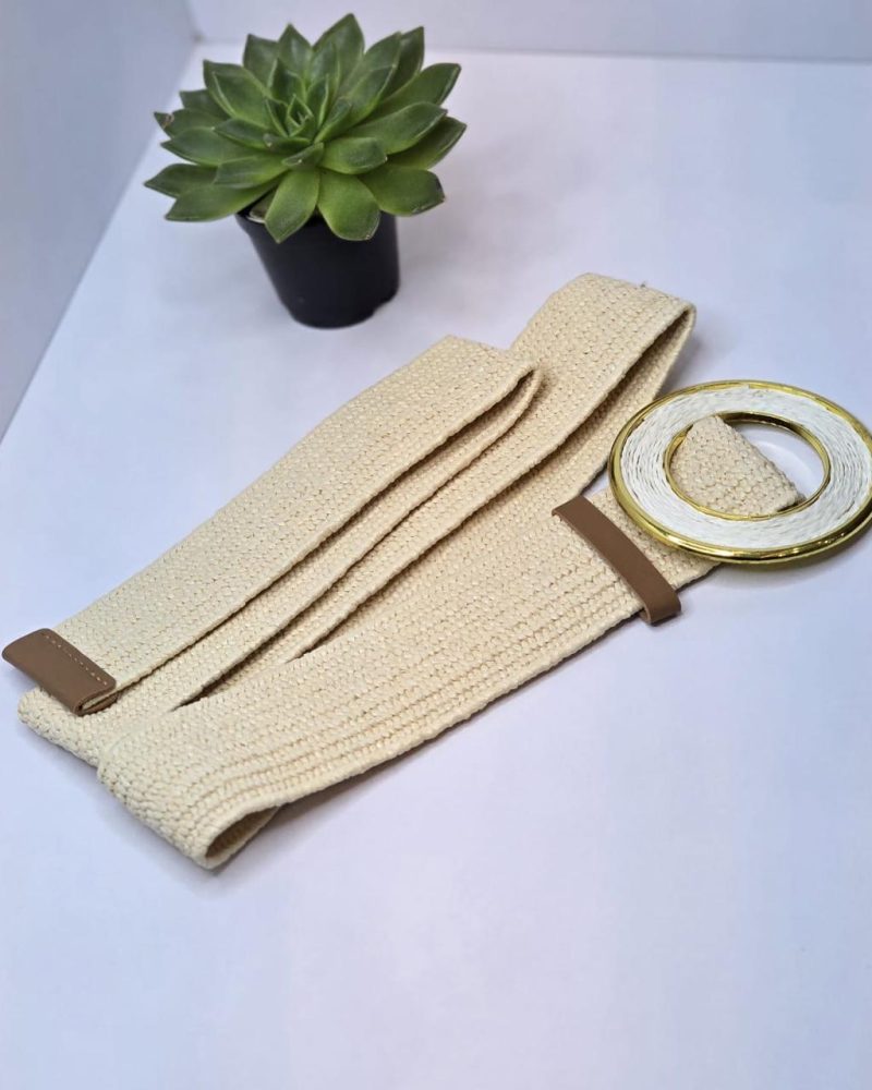 Elastic belt