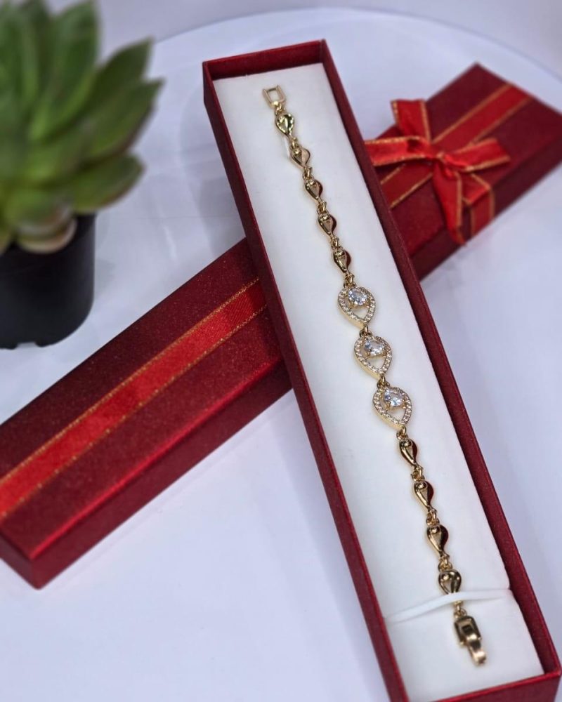 Gold bracelet