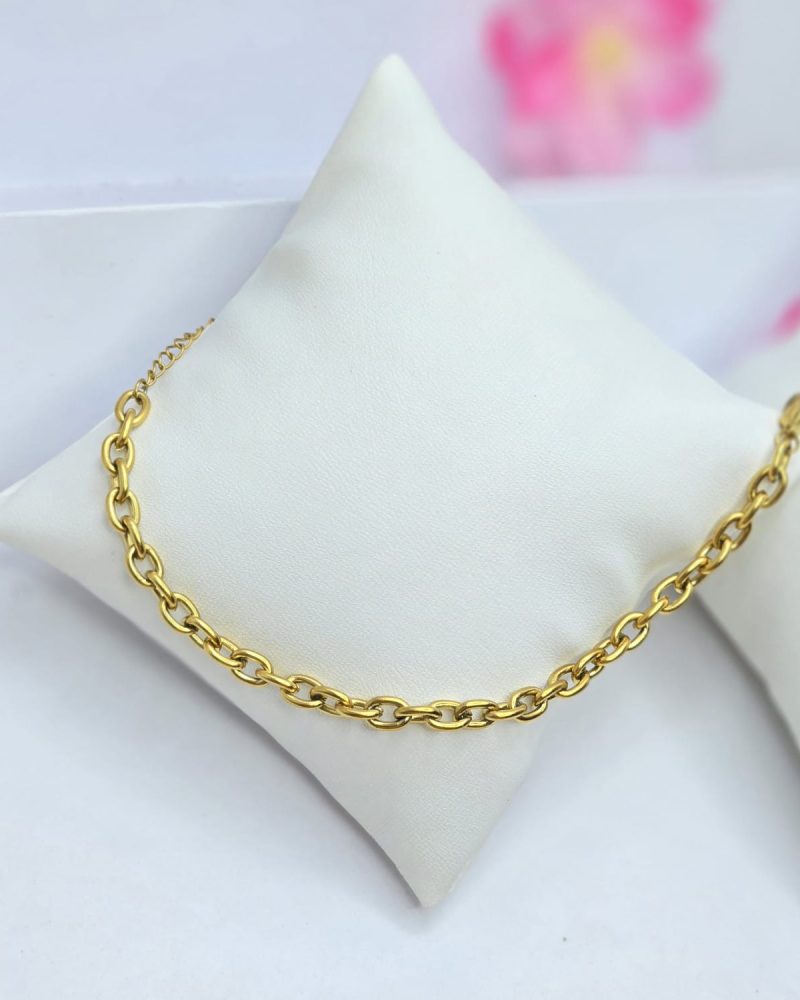 Hypoallergenic bracelet