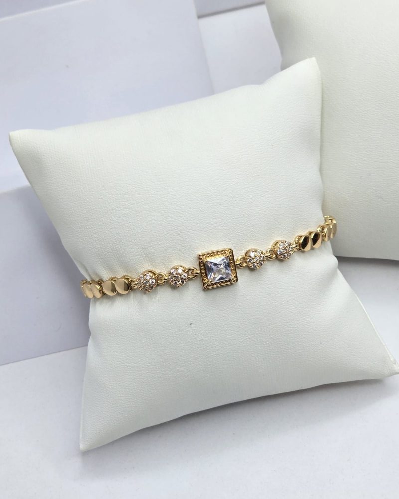 Hypoallergenic bracelet