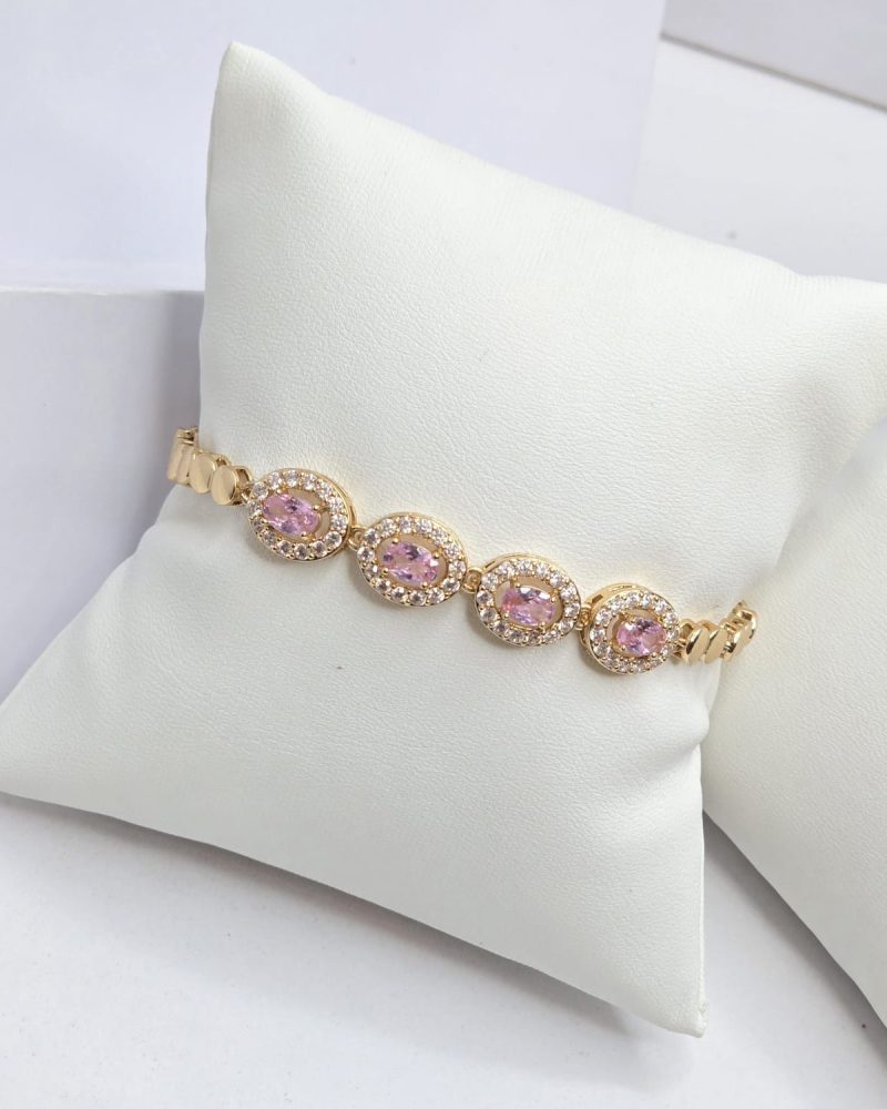 Hypoallergenic bracelet