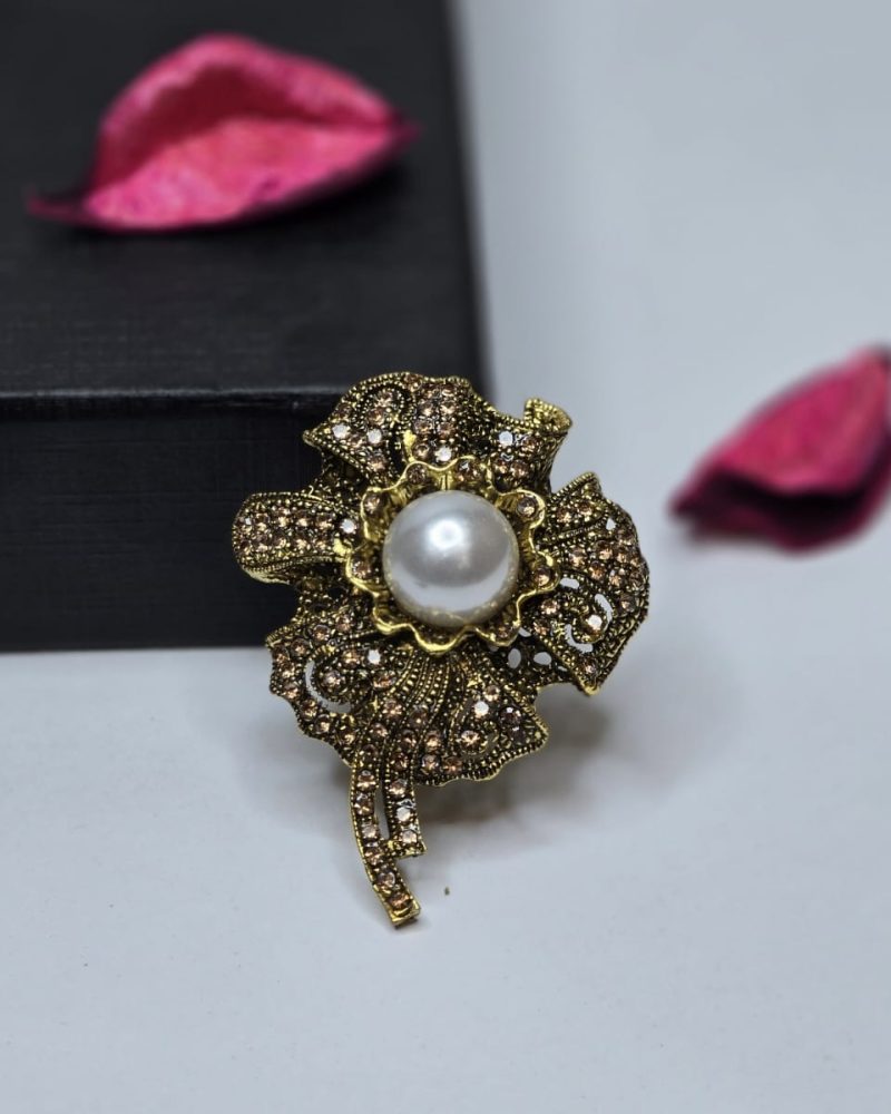 Brooch 202