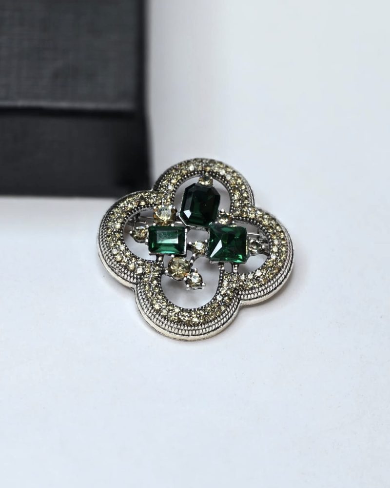 Brooch 208