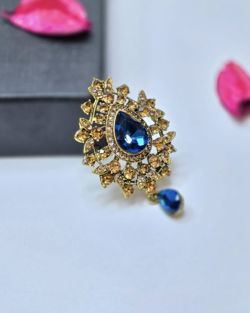 Brooch 212