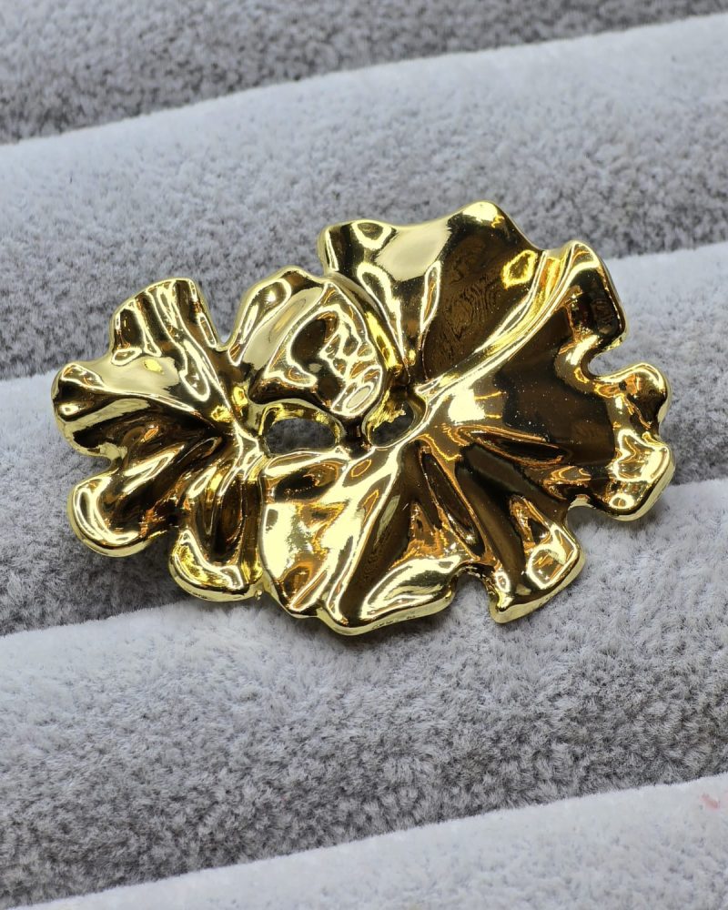 Brooch 246