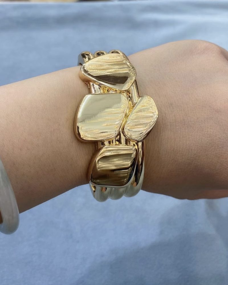Chunky Bangle 79