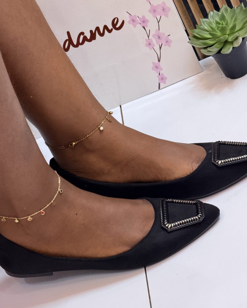 Flat shoes 13