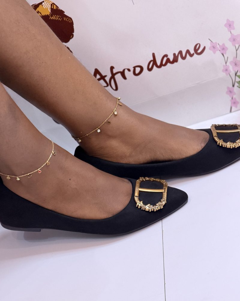 Flat shoes 17