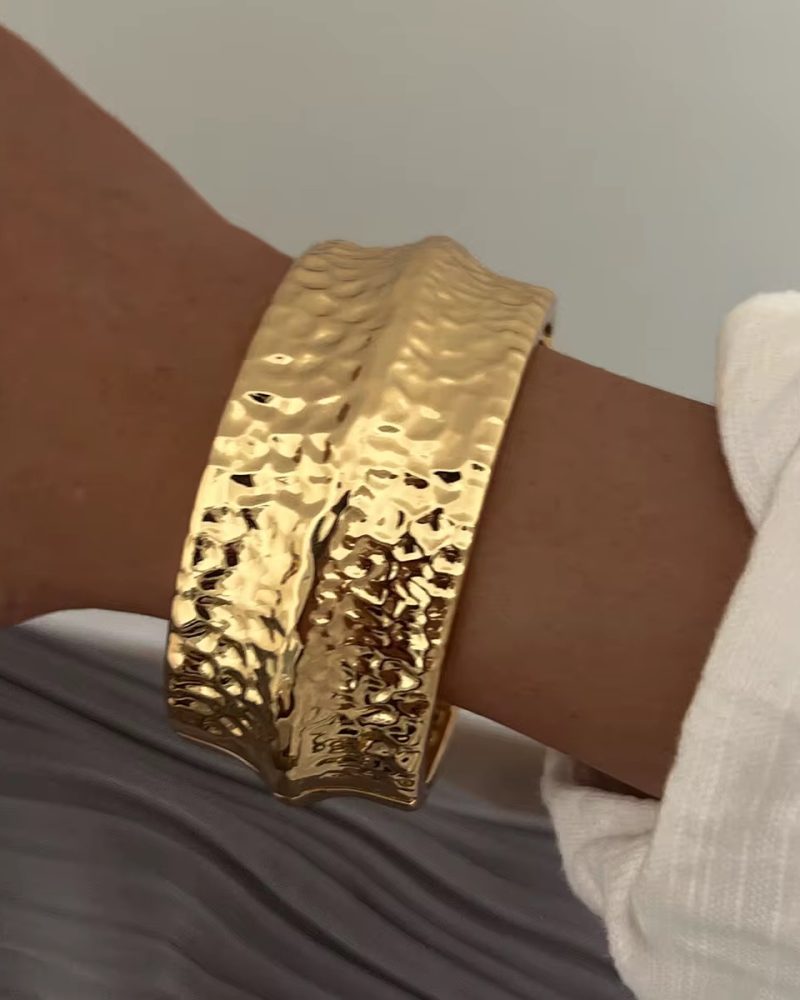 Gold Bangle 91