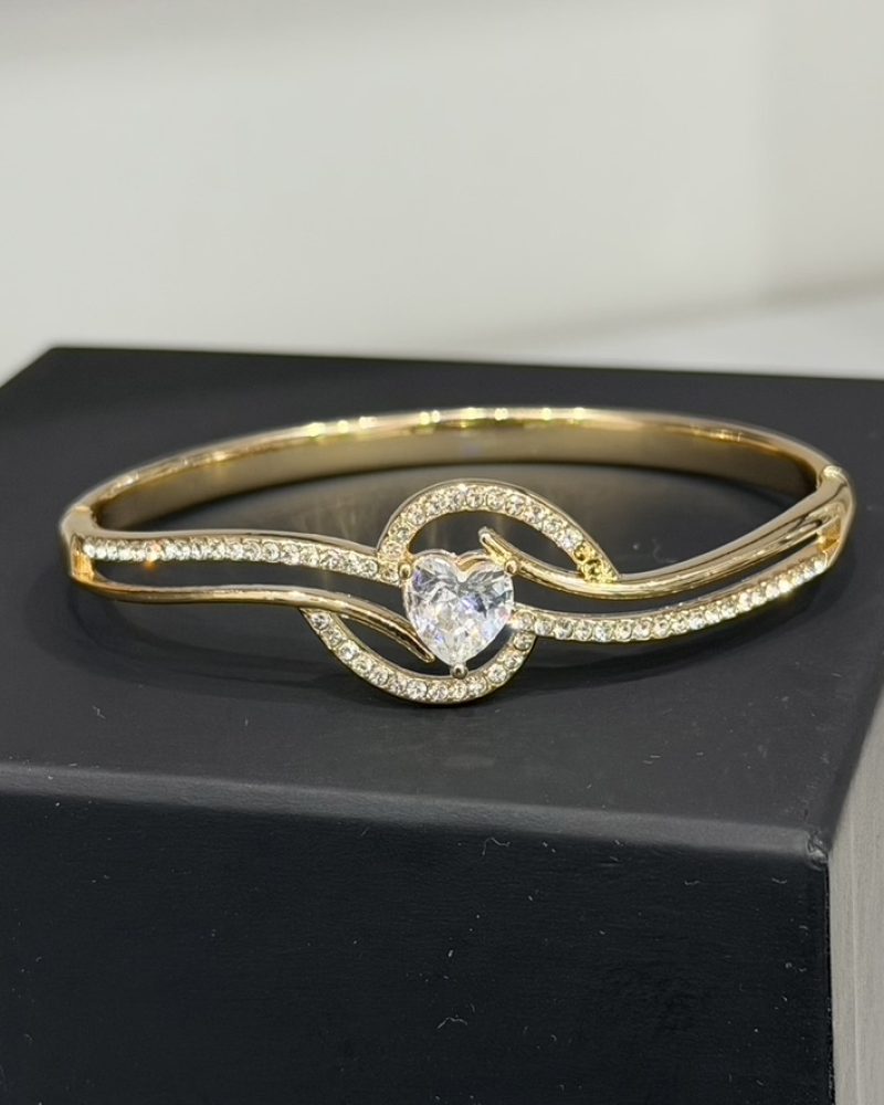 Gold slim bangle