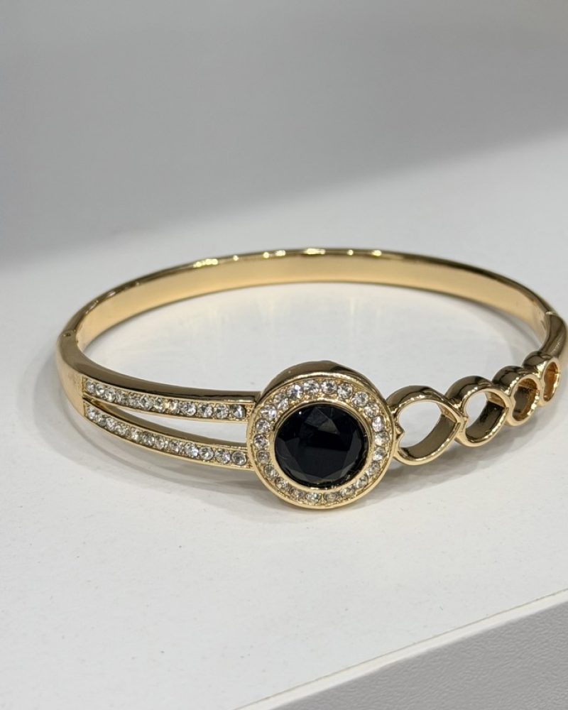Gold slim bangle