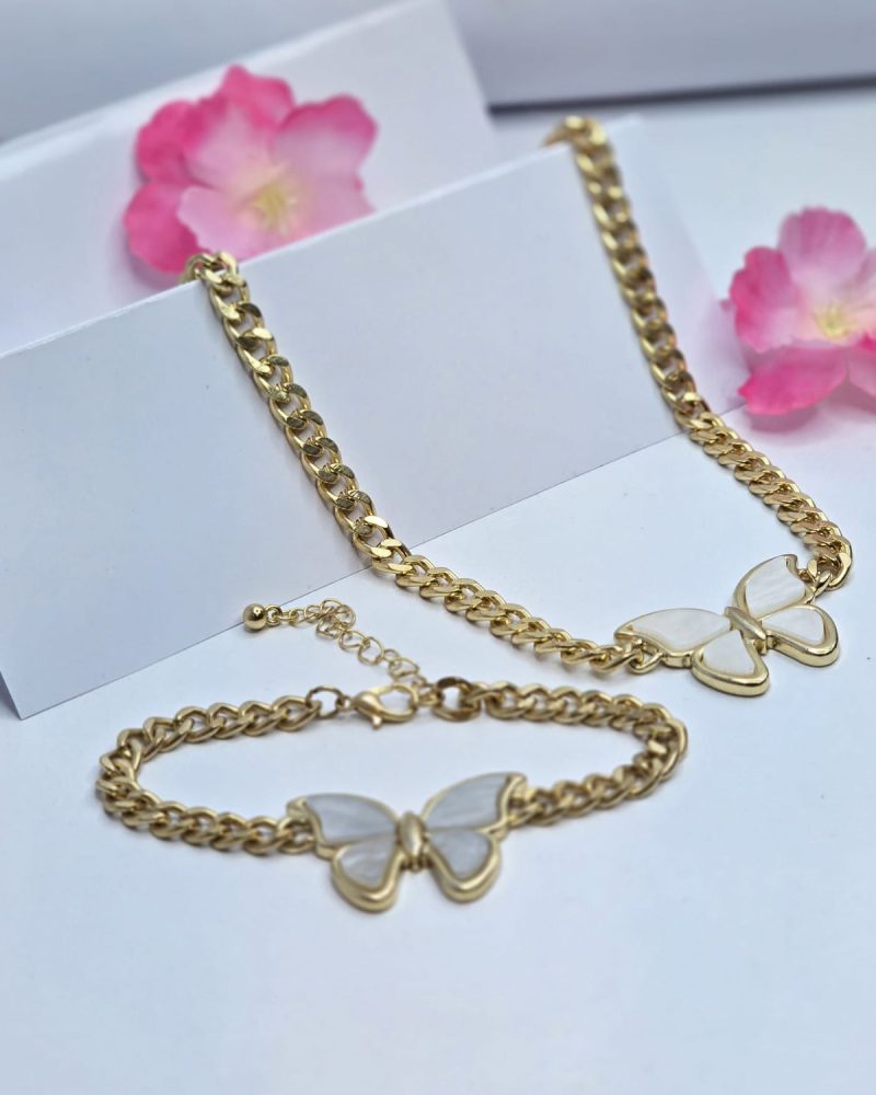 Necklace set