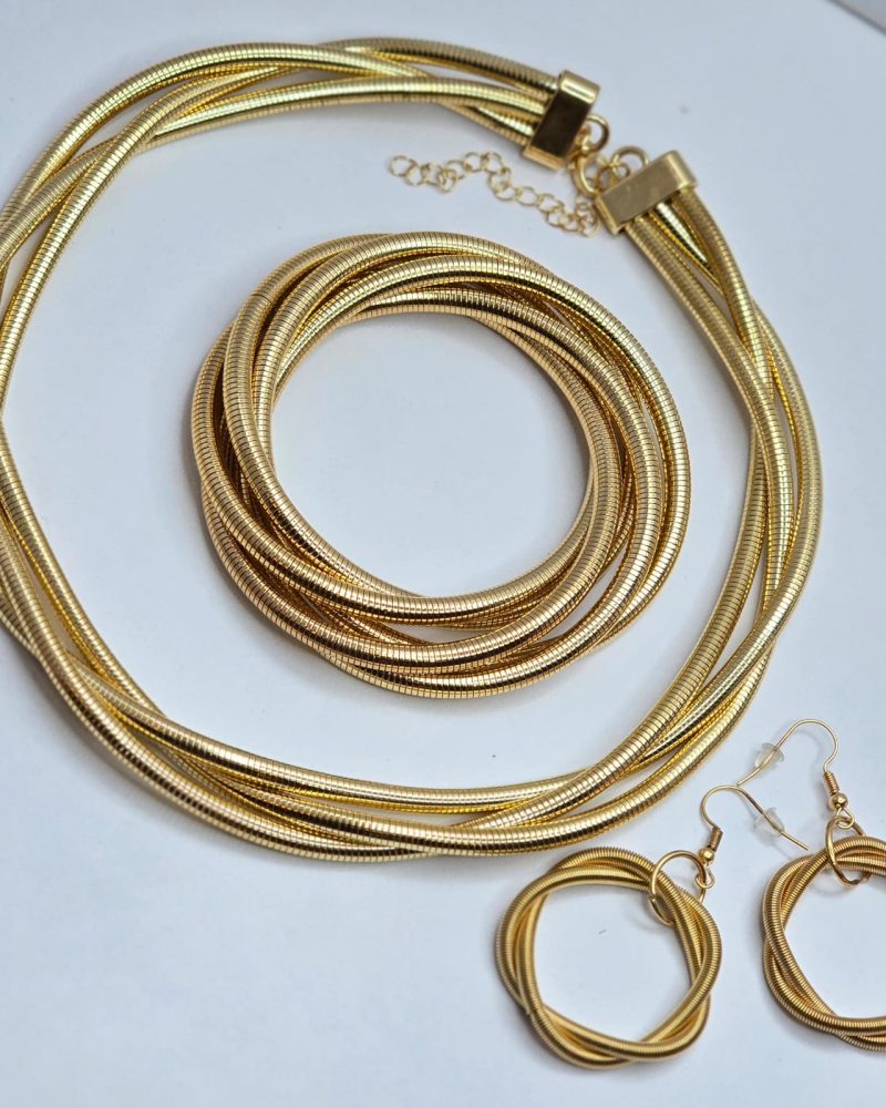 Necklace set