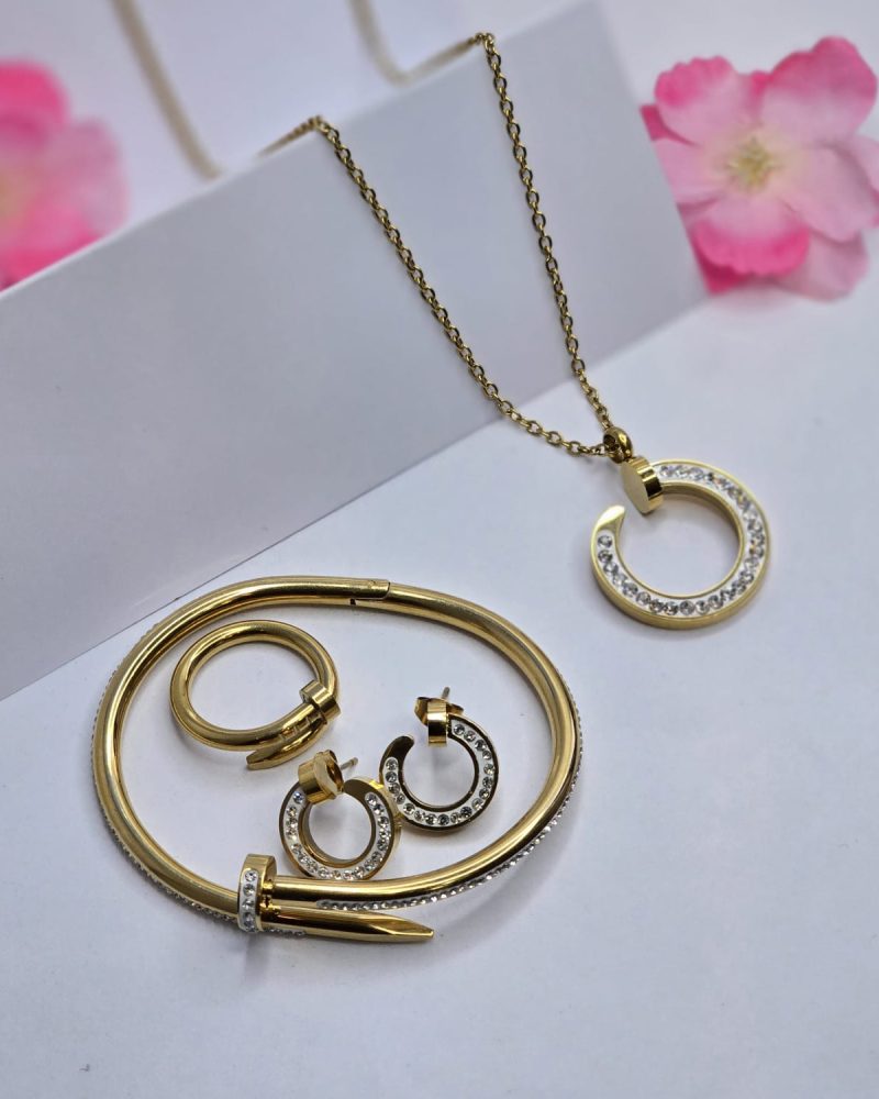 Necklace set