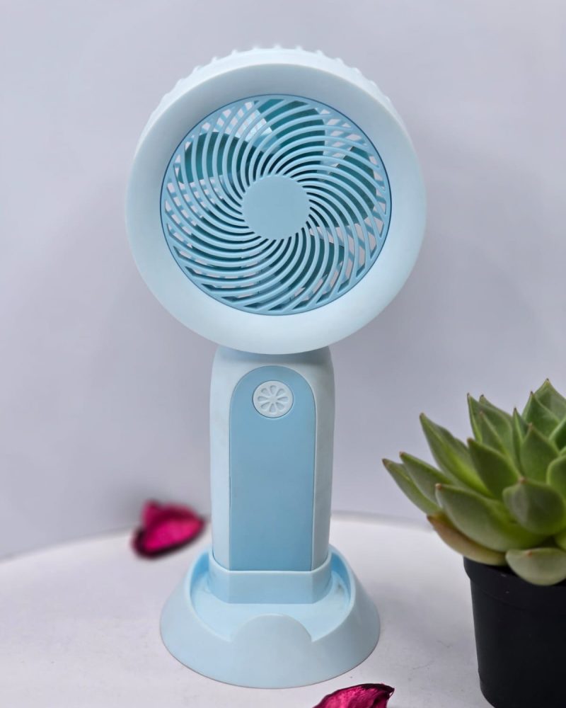 Handheld rechargeable fan