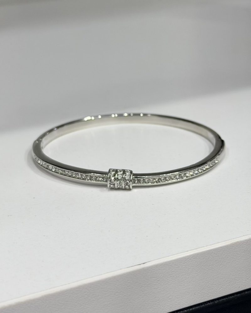 Silver slim bangle