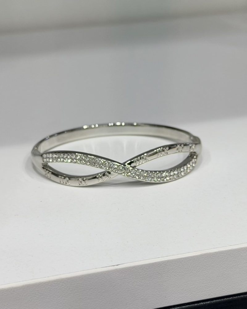 Silver slim bangle