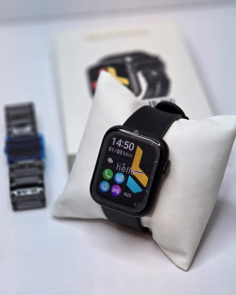 Fashion ladies smartwatch