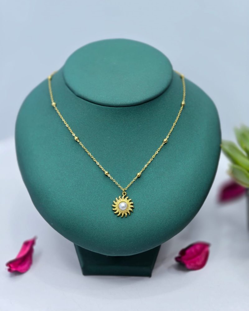 STAINLESS STEEL NECKLACE