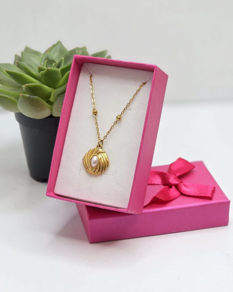 Gold necklace