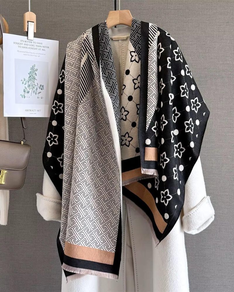 Cashmere scarf