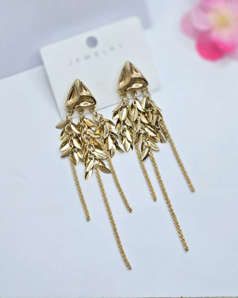 Dangle earrings